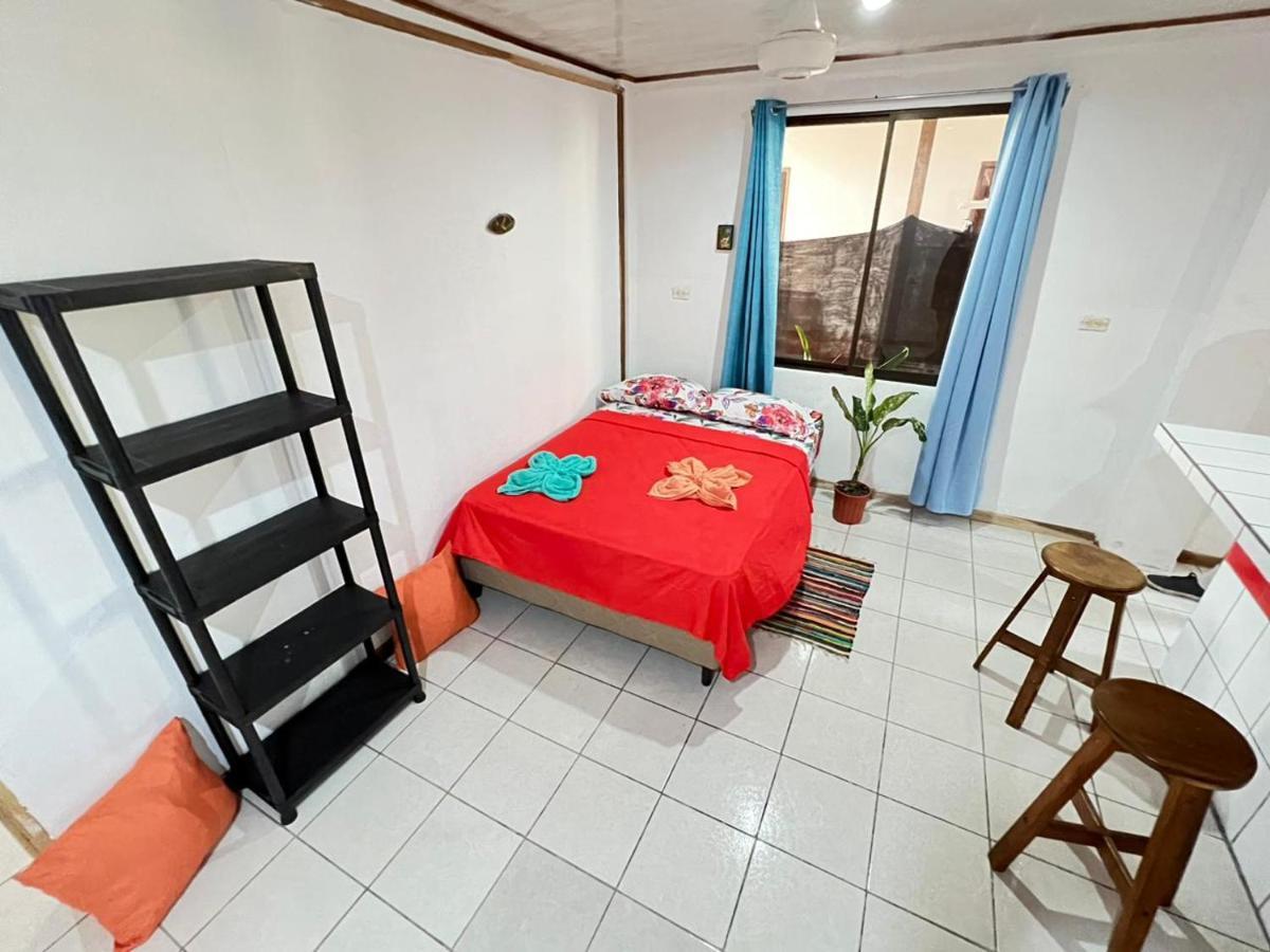 Mochis Apartment Quepos Luaran gambar