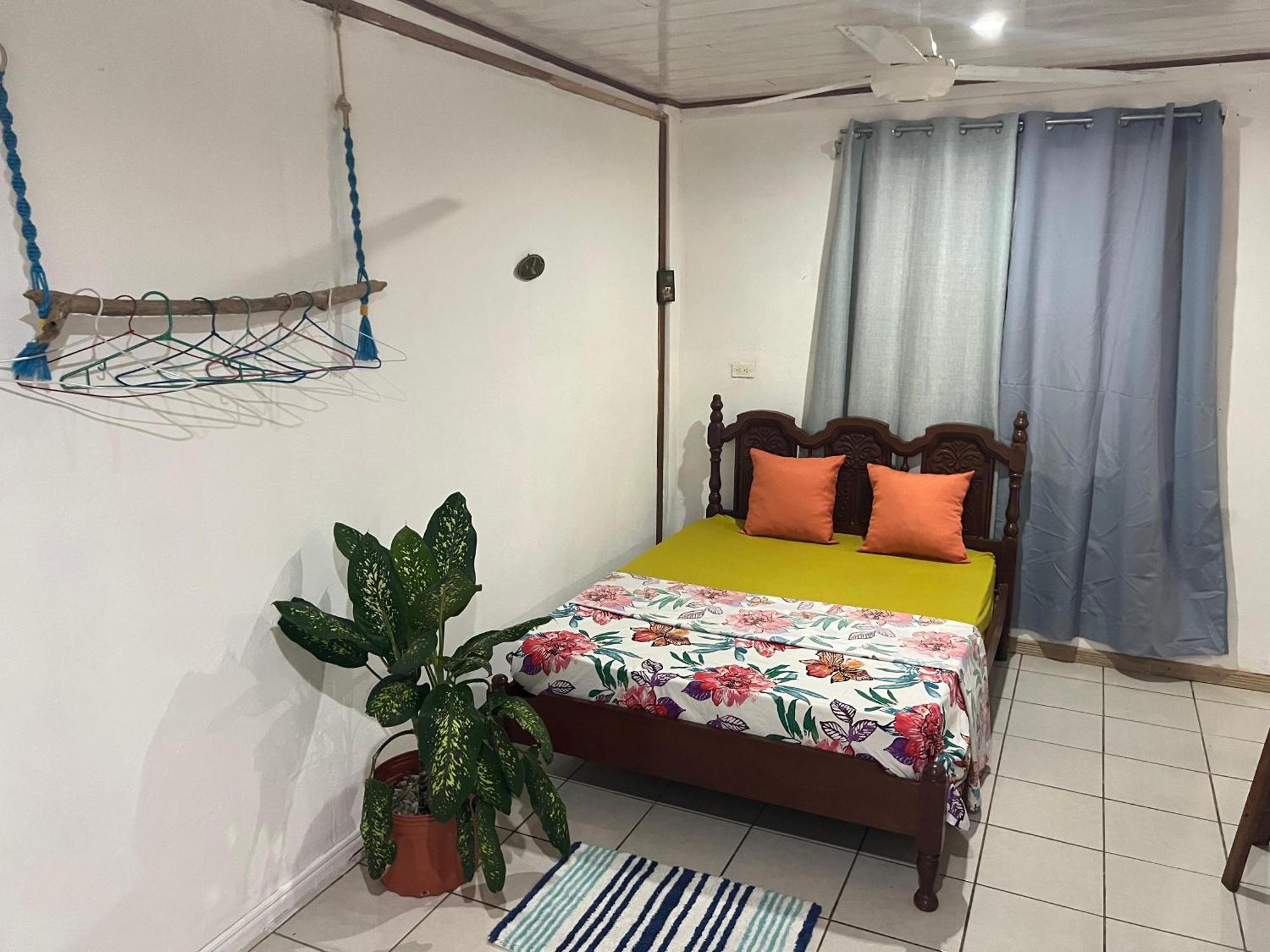 Mochis Apartment Quepos Luaran gambar