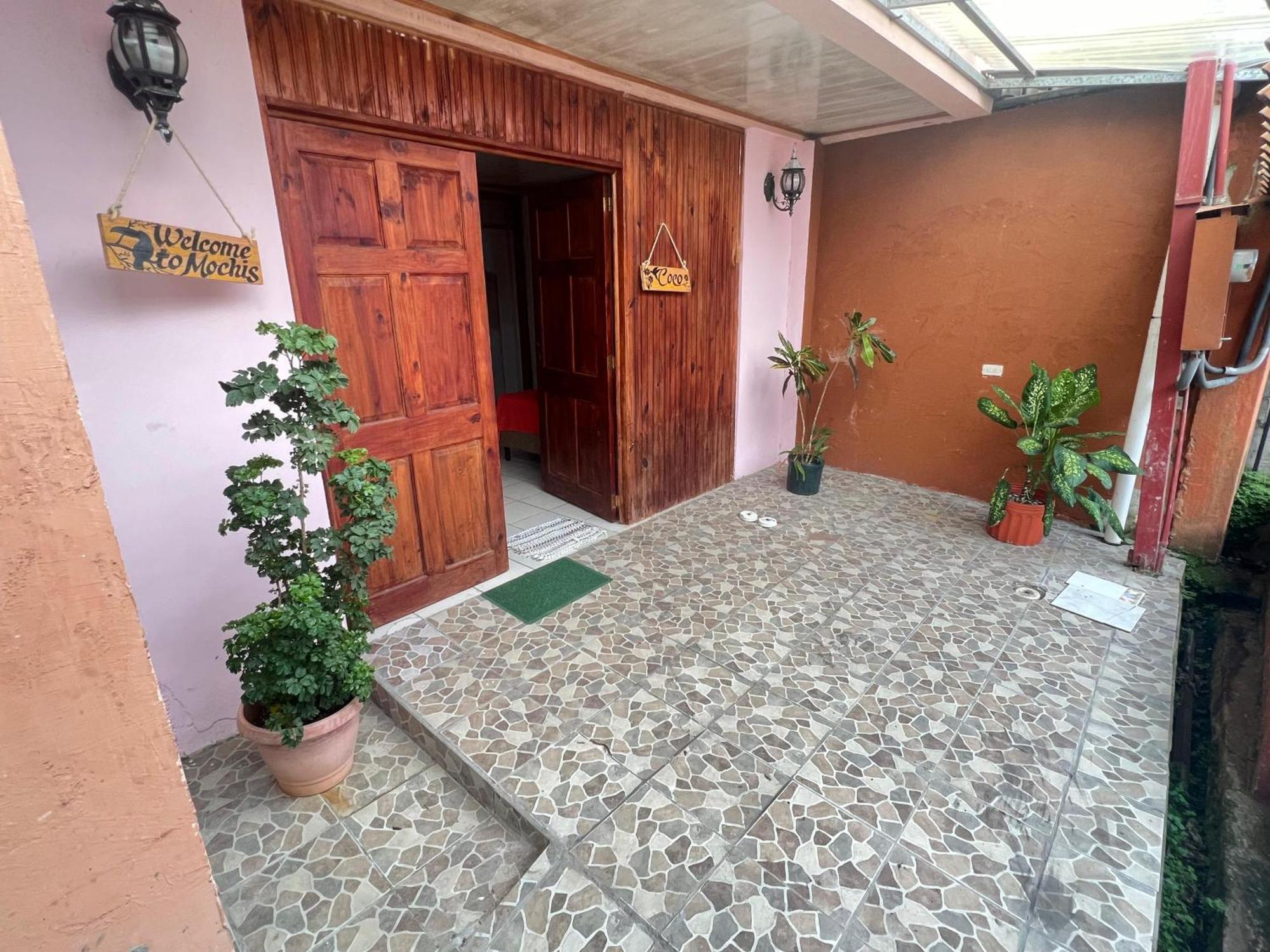 Mochis Apartment Quepos Luaran gambar
