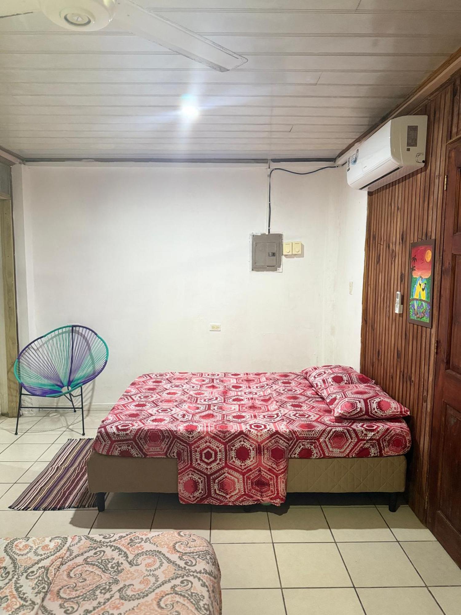 Mochis Apartment Quepos Luaran gambar