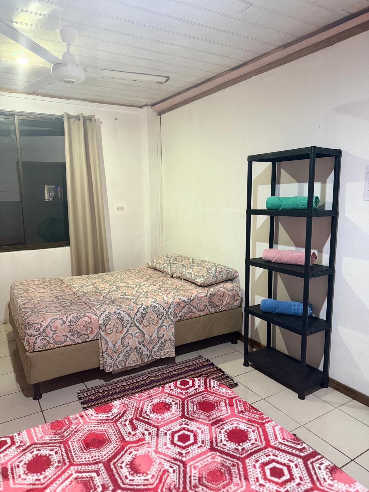 Mochis Apartment Quepos Luaran gambar