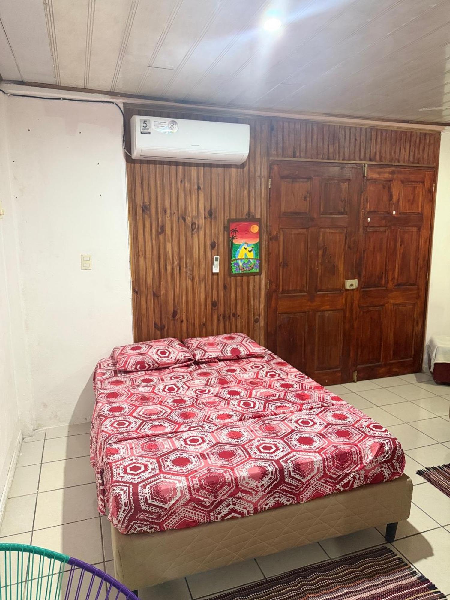 Mochis Apartment Quepos Luaran gambar